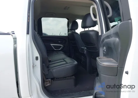 2016 Nissan Titan Xd Sl Diesel z USA, uszkodzony, nr VIN 1N6BA1F22GN503916